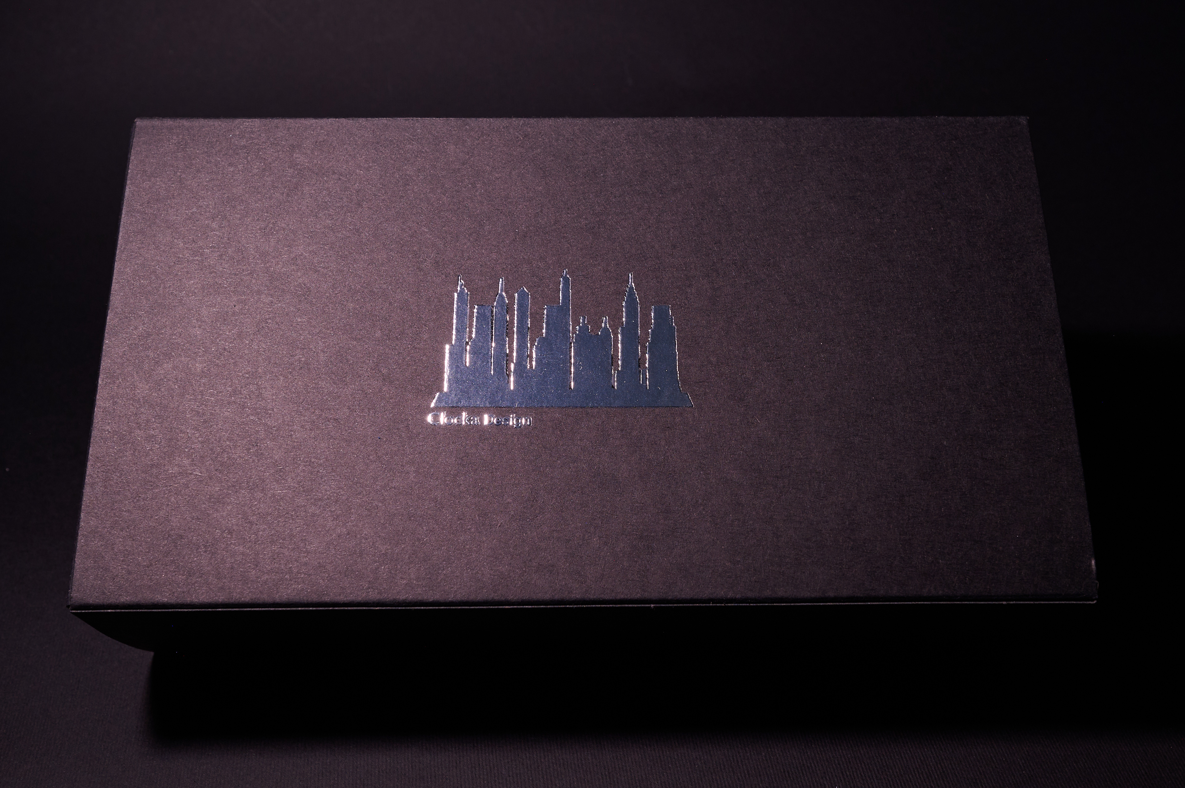 Packaging for New York-style skylines, main view