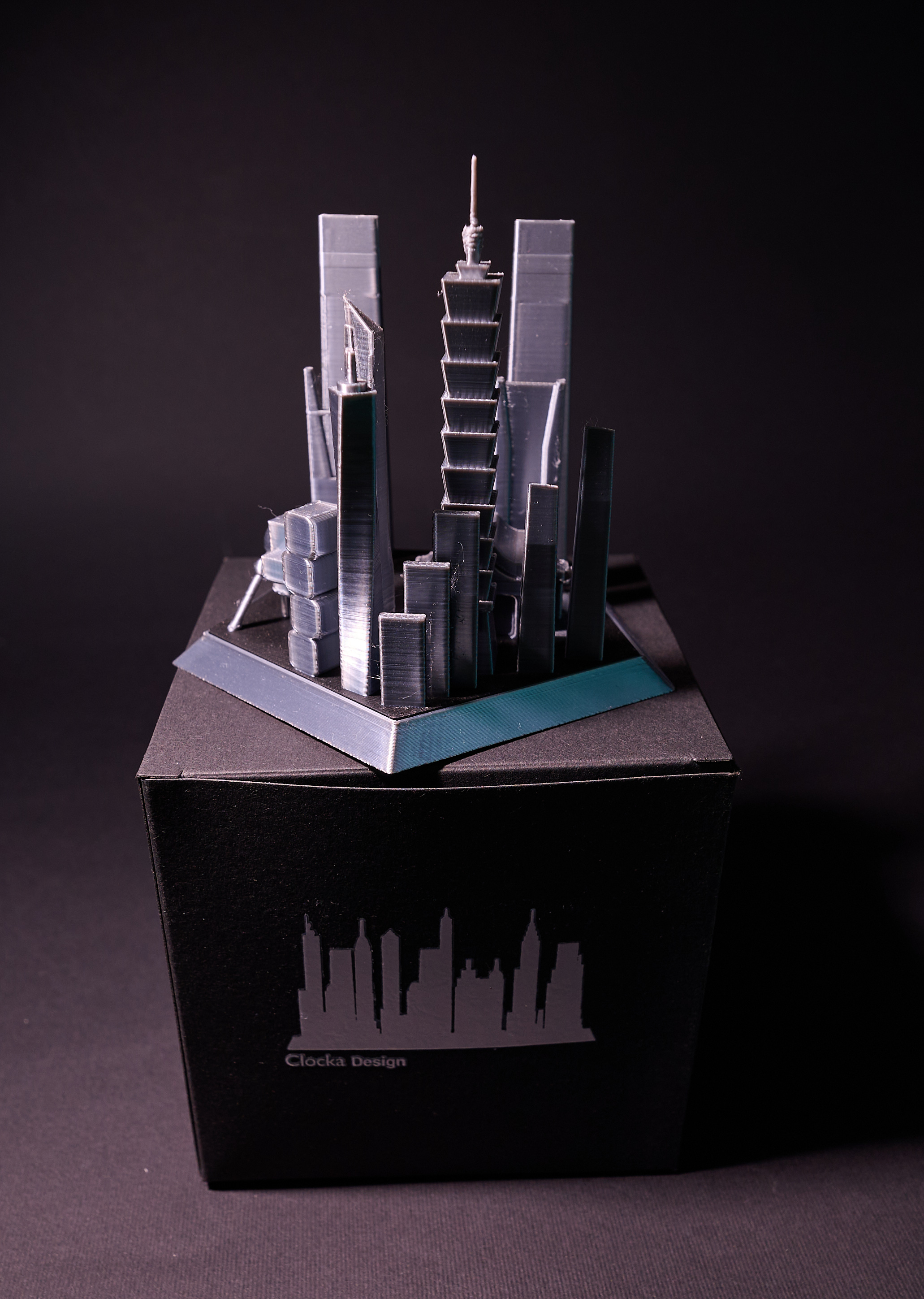 Packaging for the Metropolis series, detail 1