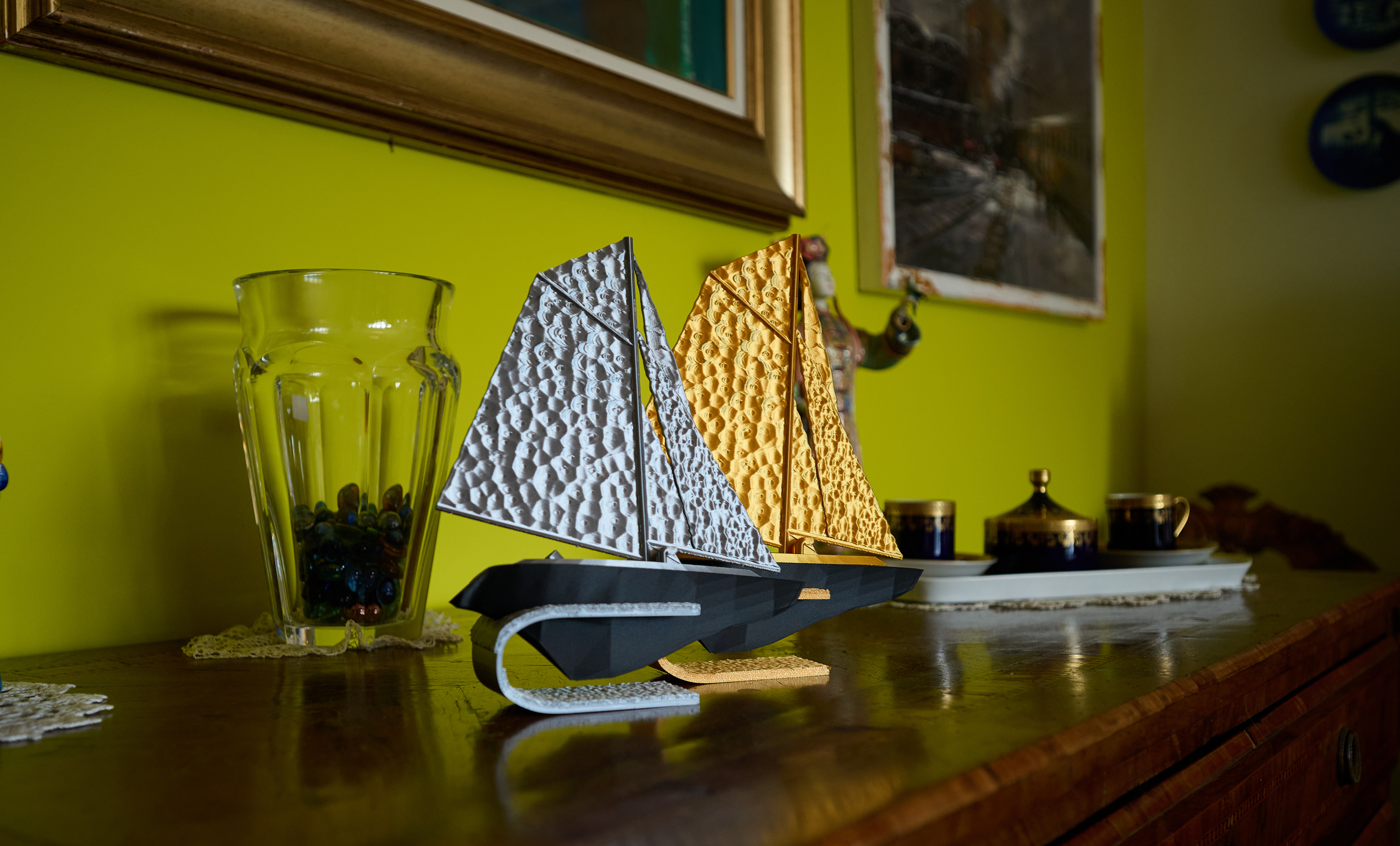 Wave, gold variant detail 1
